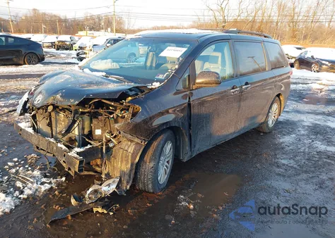 2014 Toyota Sienna Xle V6 8 Passenger из США, поврежденный, VIN 5TDYK3DC9ES432190